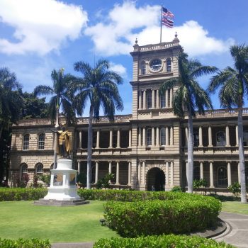 Pearl Harbor Honolulu City Tour - Kamehameha Statue